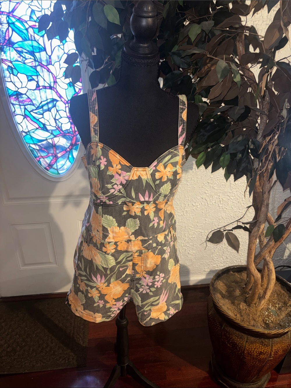 SHORT ROMPER